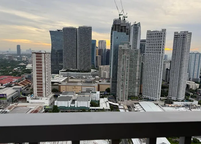 Andy Classic Luxury Overlooking Manila
