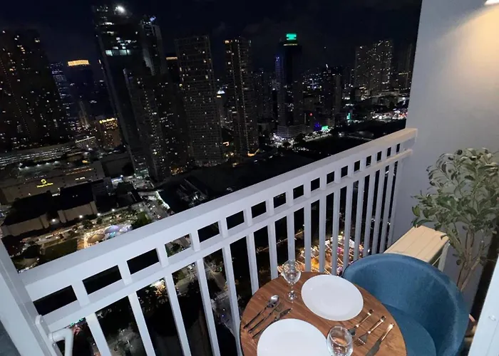 Andy Classic Luxury Overlooking Apartamento Manila